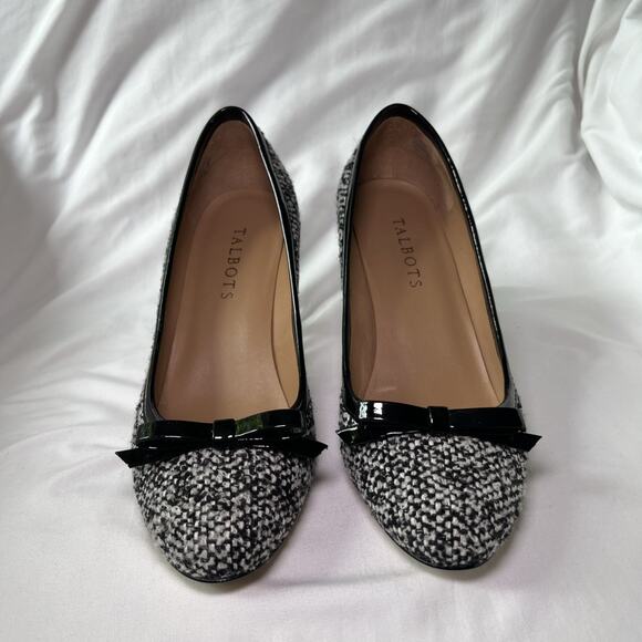 Talbots Womens Pumps Black/White Knit Heels Leather Inner and Soles Size 6.5 EUC - Picture 2 of 13